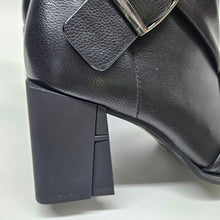 Load image into Gallery viewer, JASON batai