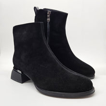 Load image into Gallery viewer, LEO batai