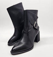 Load image into Gallery viewer, JASON batai