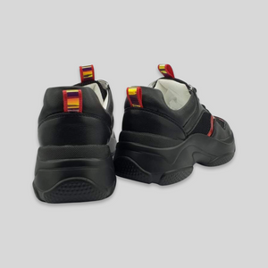 DESE BLACK bateliai